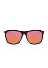 Ladda upp bild till gallerivisning, Snygga solglasögon med rosa linser från Wolt. Gjorda i aluminium och plast i högsta kvalite.