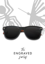 Ladda upp bild till gallerivisning, Eyewood Wayfarer  Spec. Ed. - Native - Trä solglasögon med special mönster på sidorna.